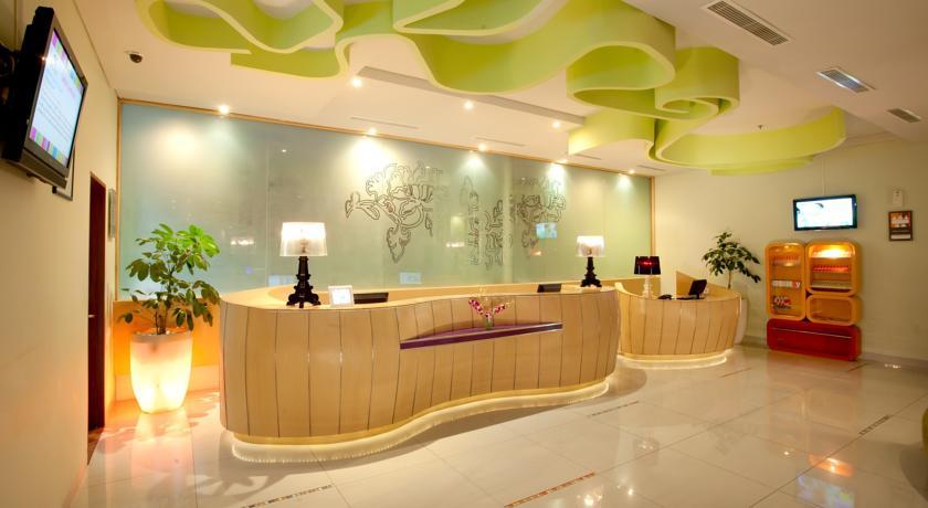 ibis Styles Yogyakarta Hotel Kültér fotó