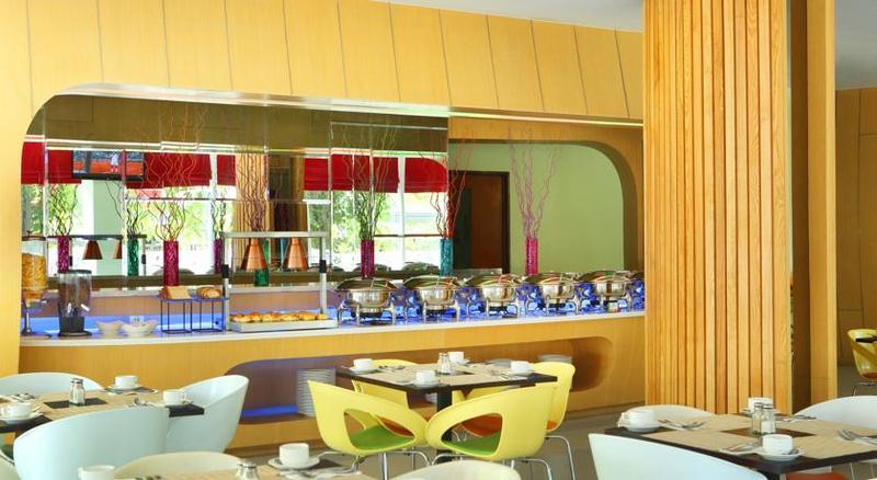 ibis Styles Yogyakarta Hotel Kültér fotó