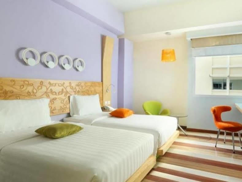 ibis Styles Yogyakarta Hotel Kültér fotó