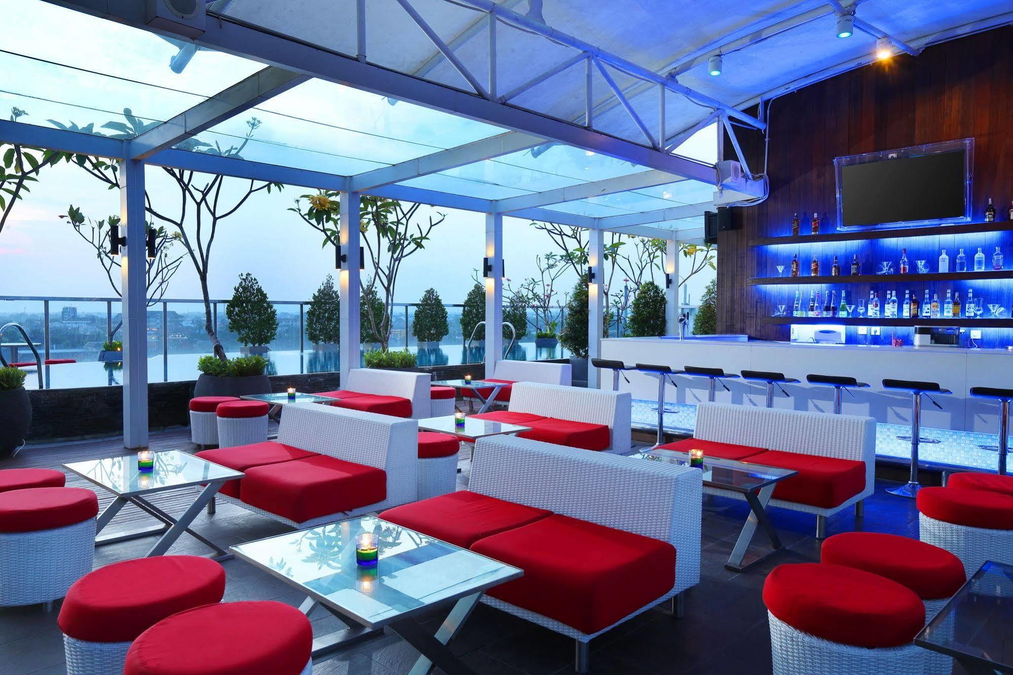 ibis Styles Yogyakarta Hotel Kültér fotó