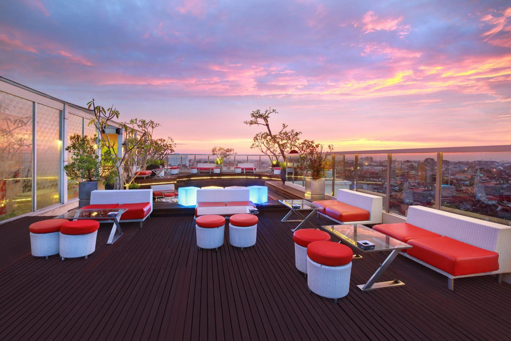 ibis Styles Yogyakarta Hotel Kültér fotó