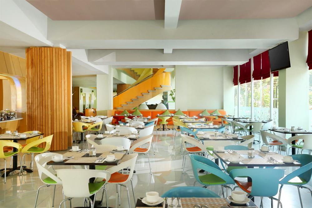 ibis Styles Yogyakarta Hotel Kültér fotó