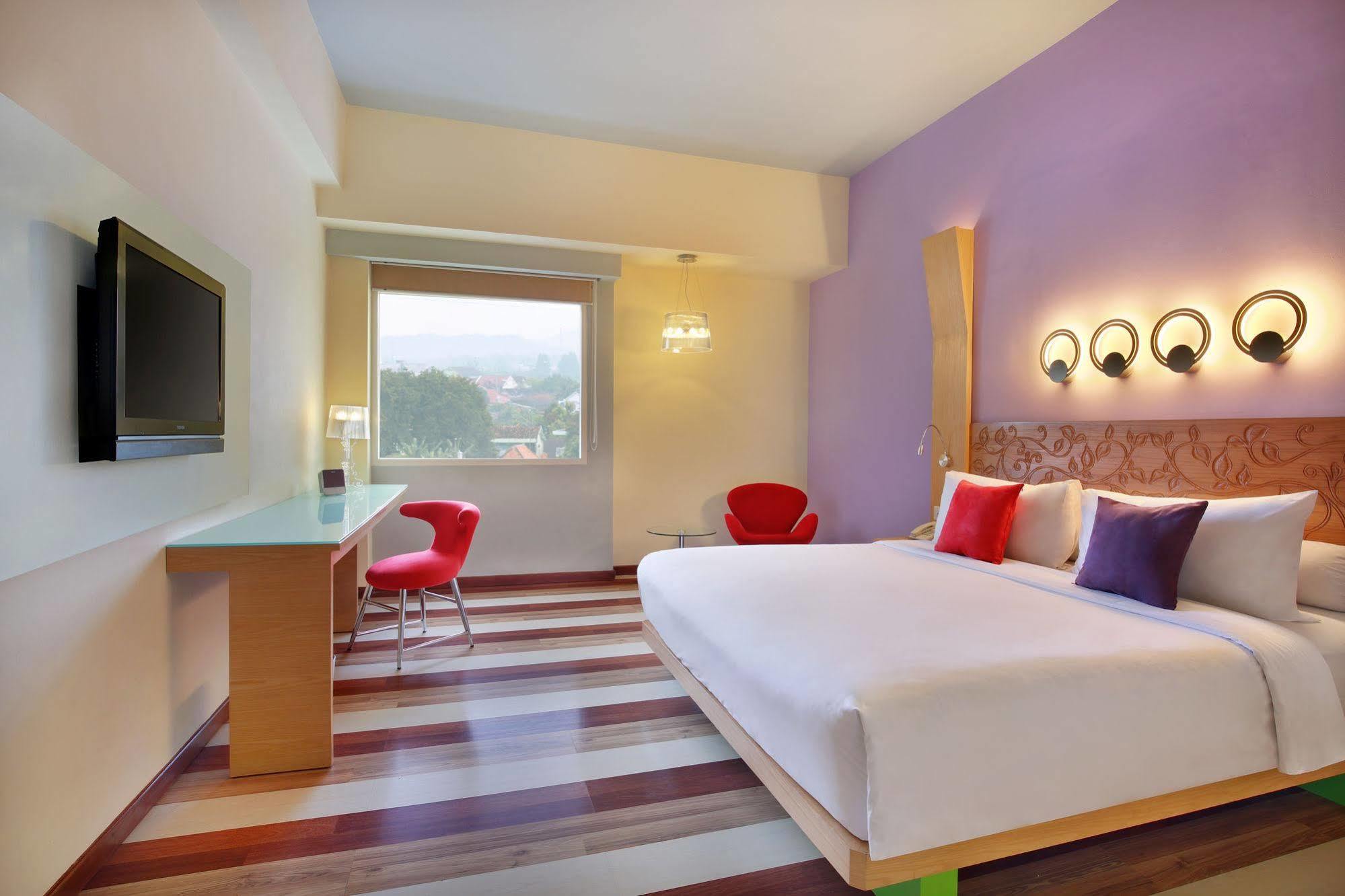 ibis Styles Yogyakarta Hotel Kültér fotó