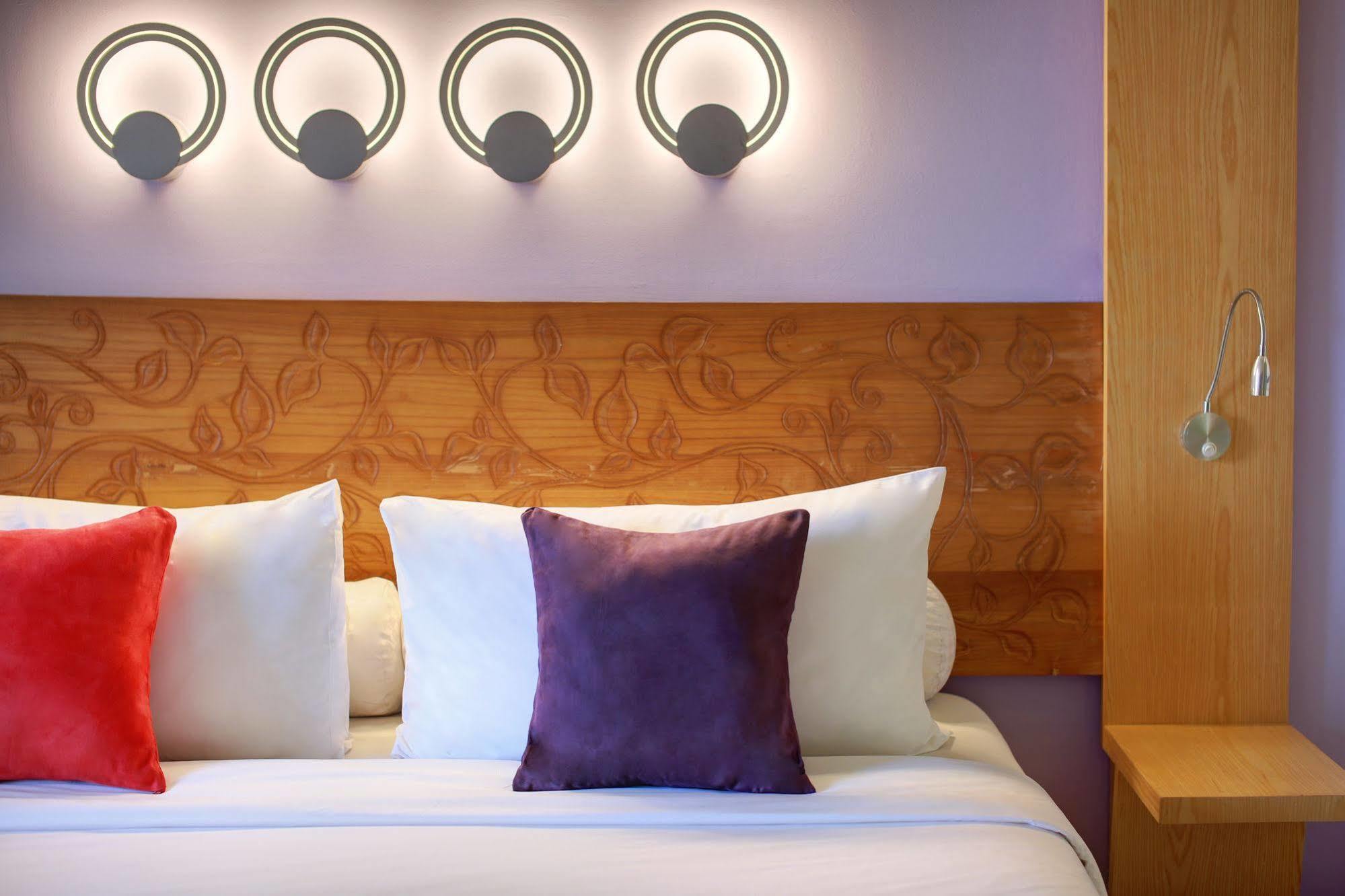 ibis Styles Yogyakarta Hotel Kültér fotó