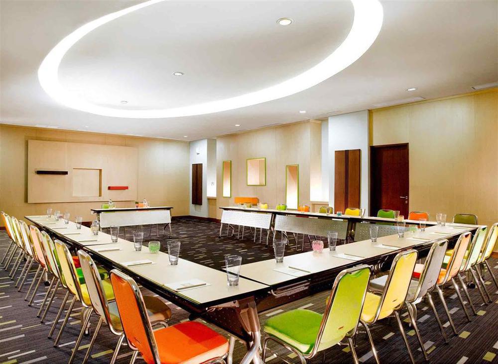 ibis Styles Yogyakarta Hotel Üzleti fotó